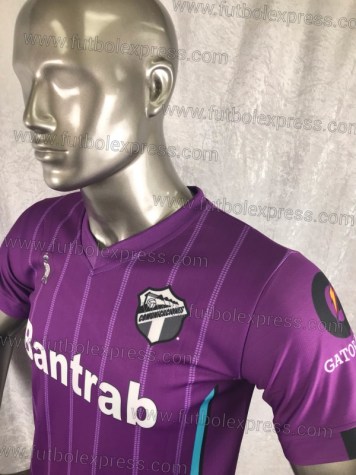 Uniforme Soccer Comunicaciones Local 2015-16 Morado