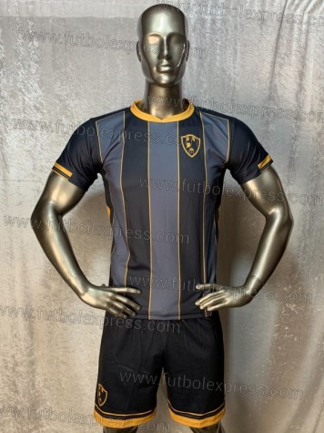 Uniforme Soccer Club de Cuervos Especial Negro/Dorado