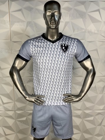 Uniforme Soccer Club de Cuervos Visita 2019