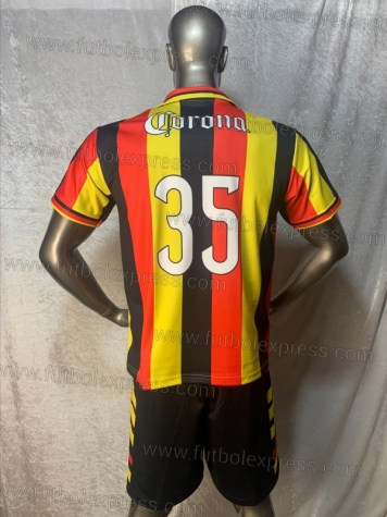 Uniforme Soccer Leones Negros Local 2021-22