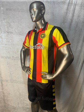 Uniforme Soccer Leones Negros Local 2021-22