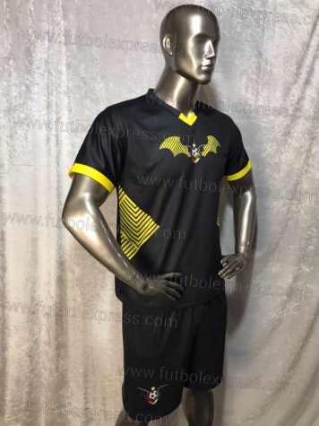 Uniforme Soccer Murciélagos Local 2019-20