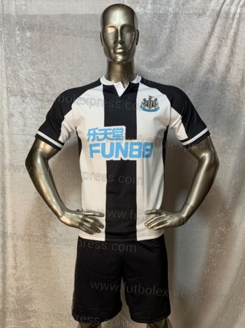 Uniforme Soccer Newcastle Local 2021-22