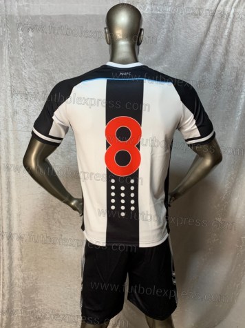 Uniforme Soccer Newcastle Local 2021-22
