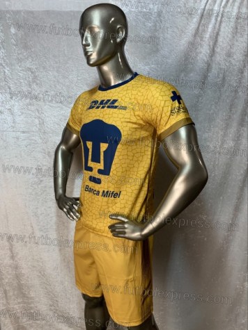 Uniforme Soccer Pumas Visita 2021-22 Dorado