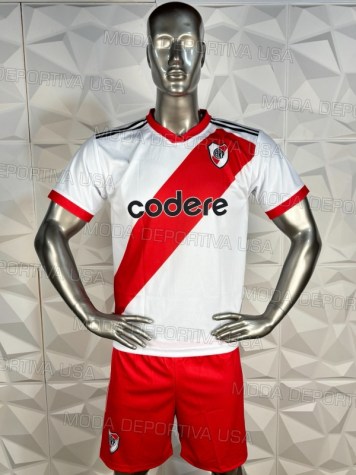Uniforme Soccer River Plate Local 2023-24
