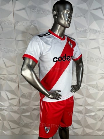 Uniforme Soccer River Plate Local 2023-24
