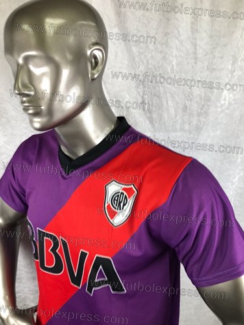 Uniforme Soccer River Plate Local 2017-18 Morado