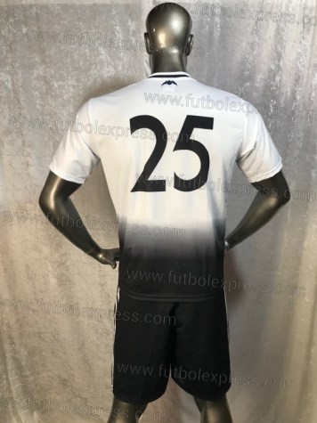 Uniforme Soccer Valencia Especial Blanco/Negro