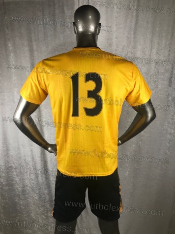 Uniforme Soccer Wolverhampton Local 2019-20