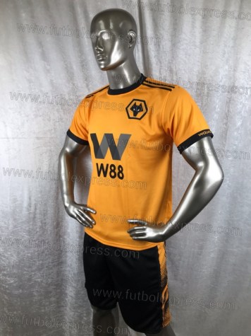 Uniforme Soccer Wolverhampton Local 2018-19
