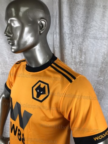 Uniforme Soccer Wolverhampton Local 2018-19
