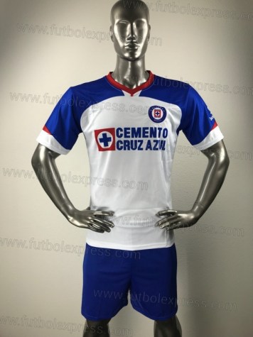 Uniforme Soccer Cruz Azul Visita 2018: Uniforme de futbol soccer replica modelo Cruz Azul Visita 2018, incluye playera blanca con azul, short azul, y numeros en la espalda.