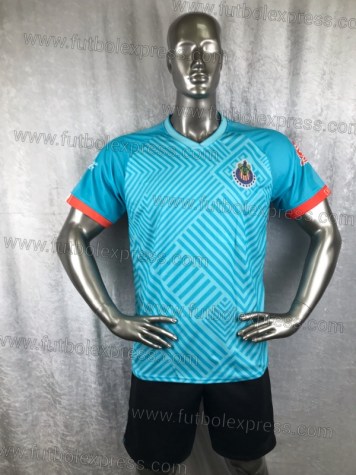 Uniforme Soccer Guadalajara Tercero 2017-18 Turquesa: Uniforme de futbol soccer replica modelo Guadalajara Tercero 2017-18, incluye playera turquesa, short negro, y numeros en la espalda.