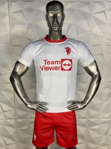 Uniforme Soccer Manchester United Tercero 2023-24: Uniforme de futbol soccer replica modelo Manchester United Tercero 2022-23, incluye playera blanca, short rojo, y numeros en la espalda.