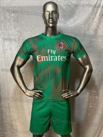 Uniforme Soccer Milan Tercero 2019-20 Verde: Uniforme de futbol soccer replica modelo Milan Tercero 2019-20, incluye playera verde, short verde, y numeros en la espalda.