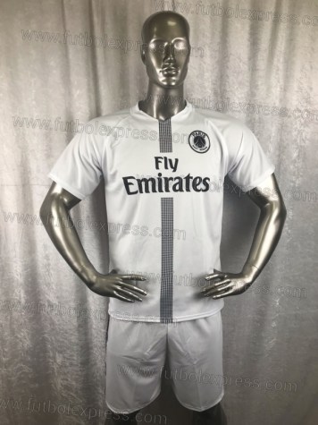 Uniforme Soccer Paris Saint Germain Blanco 2018-19: Uniforme de futbol soccer replica modelo Paris Saint Germain 2018-19, incluye playera blanca, short blanco, y numeros en la espalda.